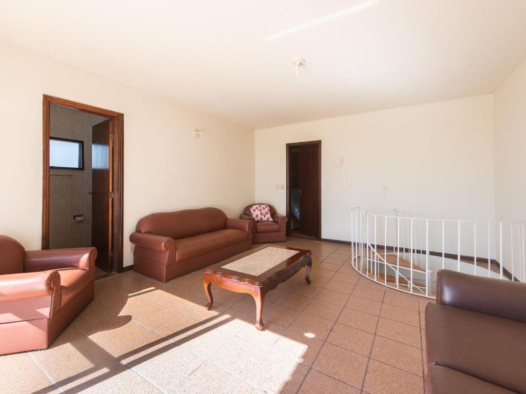 Excelente Cobertura Duplex A 2 Quadras Da Praia Do Forte Com 4 Quartos กาโบฟรีโอ ภายนอก รูปภาพ