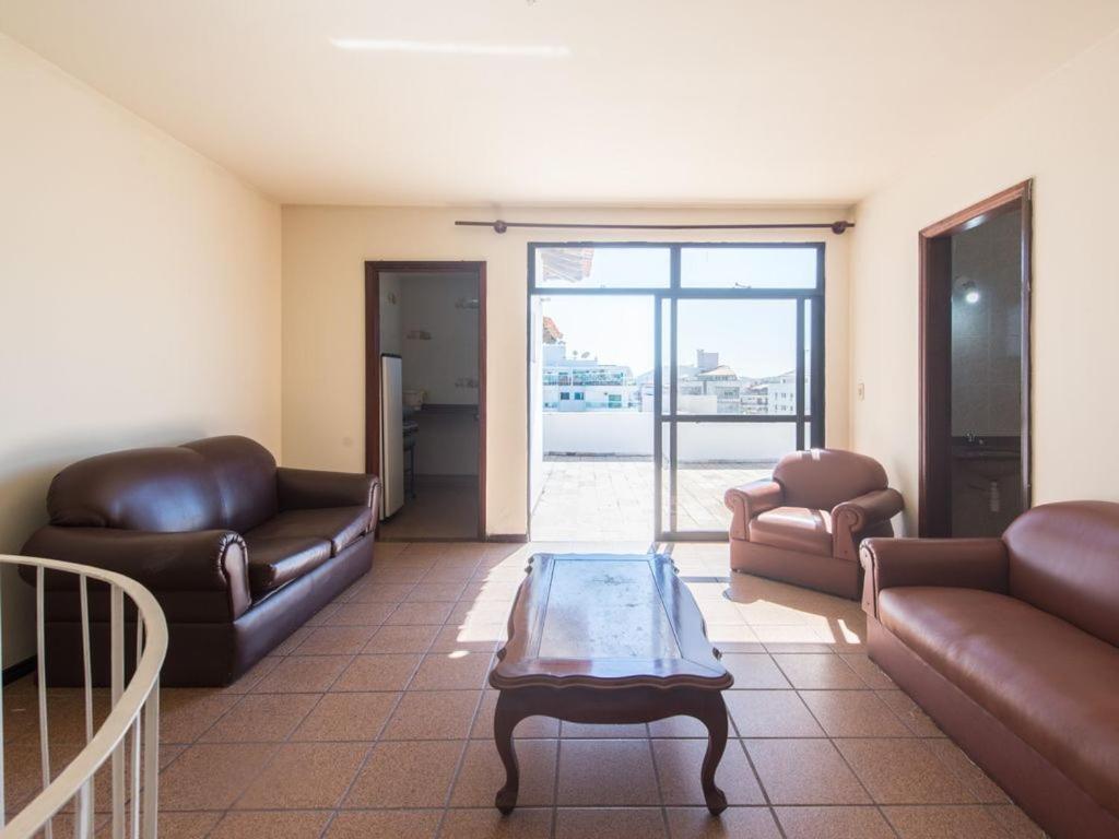 Excelente Cobertura Duplex A 2 Quadras Da Praia Do Forte Com 4 Quartos กาโบฟรีโอ ภายนอก รูปภาพ
